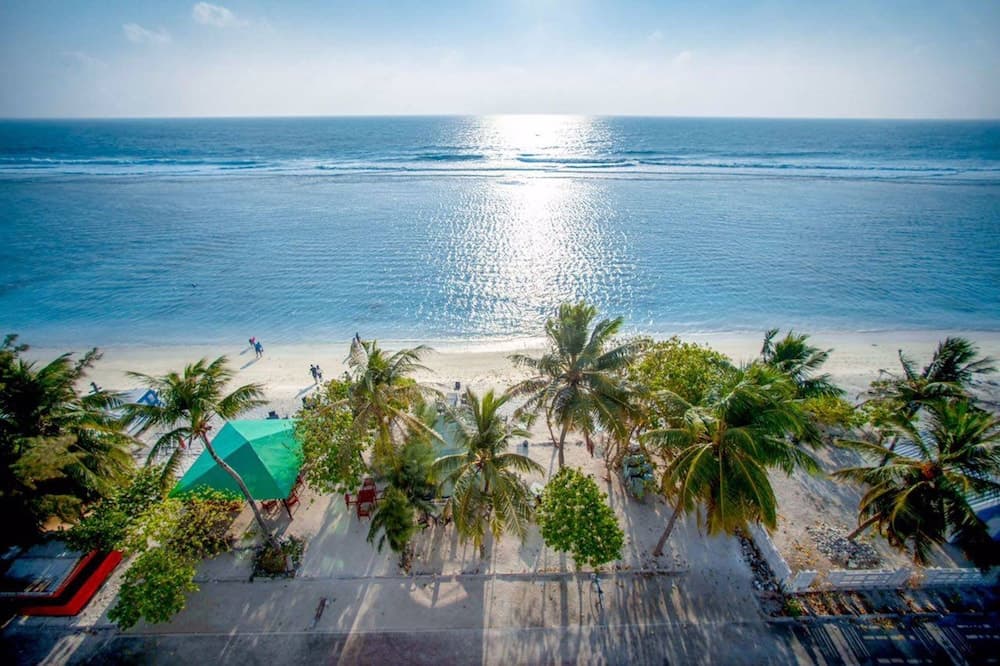 Coral Grand Beach 